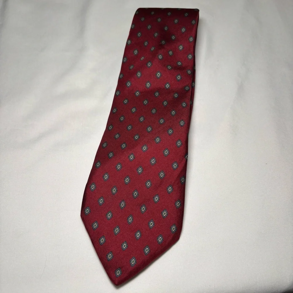 John Henry Silk Red Geometric Pattern Tie